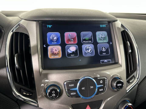 2017 Chevrolet Cruze LT Auto