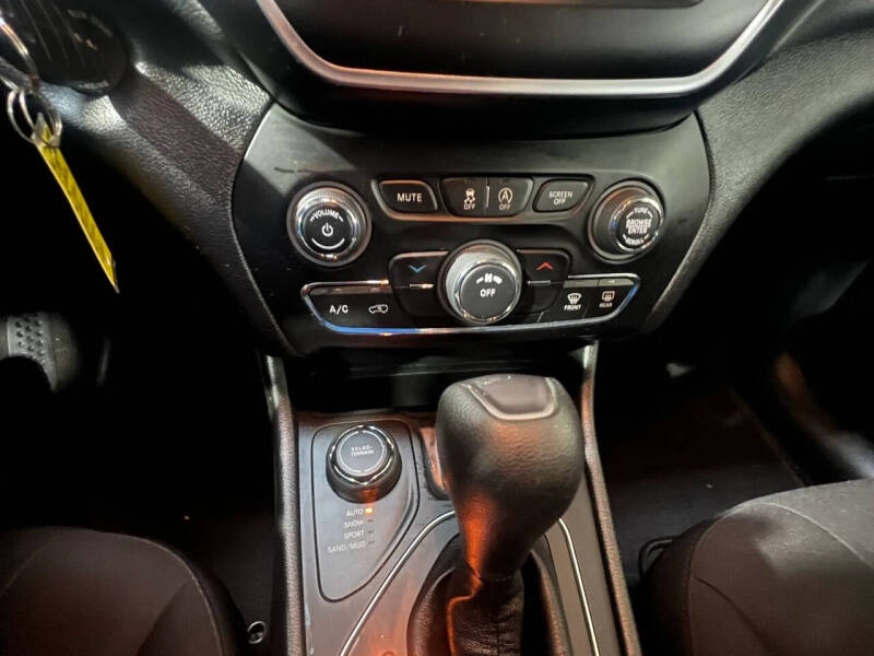 2020 Jeep Cherokee Latitude
