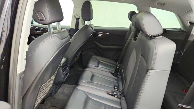 2020 Audi Q7 quattro Premium 55 TFSI