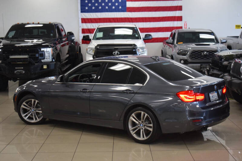 2018 BMW 3 Series 330i