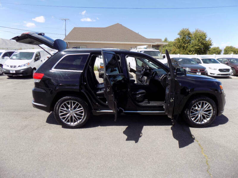 2017 Jeep Grand Cherokee Summit