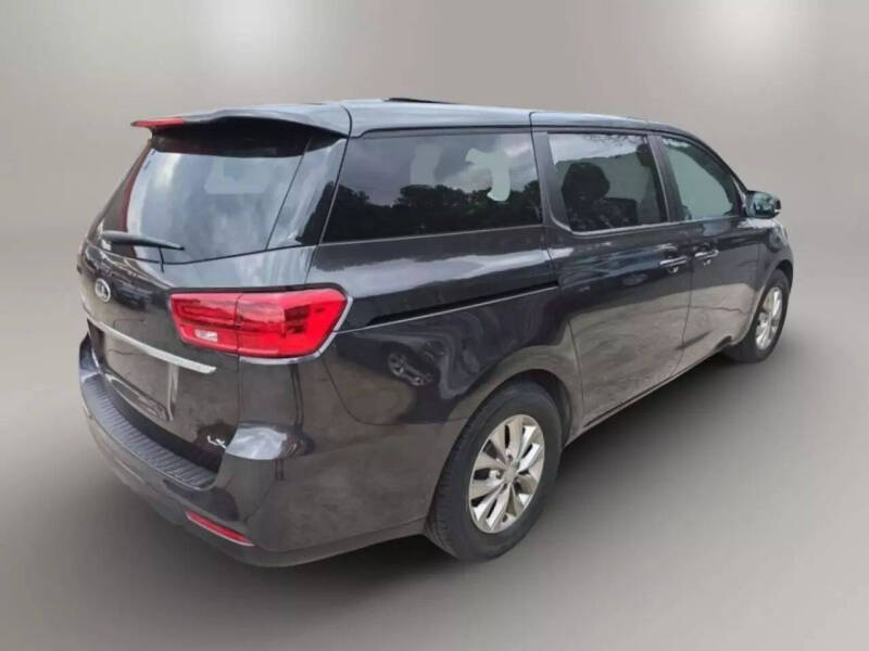 2021 Kia Sedona