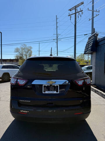 2017 Chevrolet Traverse LT
