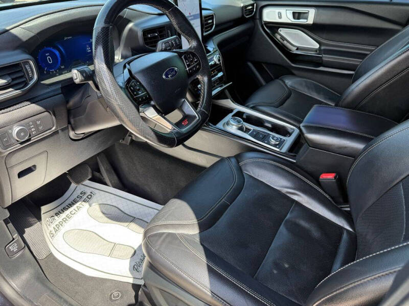 2022 Ford Explorer ST