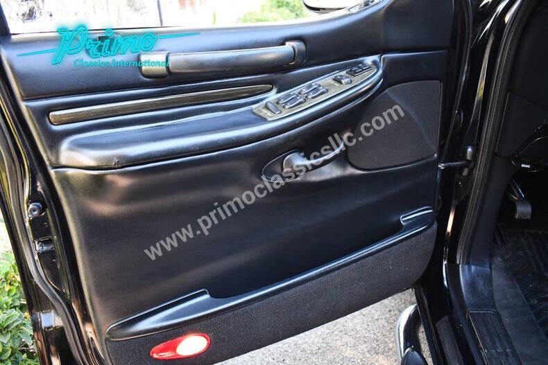 2002 Lincoln Blackwood