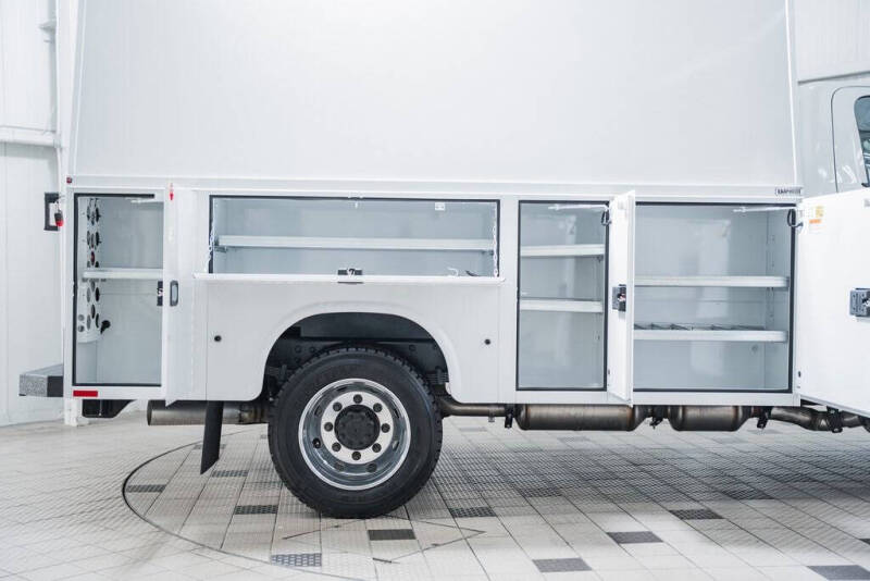 2024 Chevrolet Silverado 5500HD