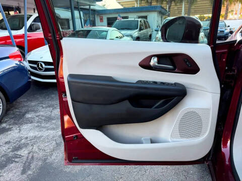 2020 Chrysler Pacifica Limited
