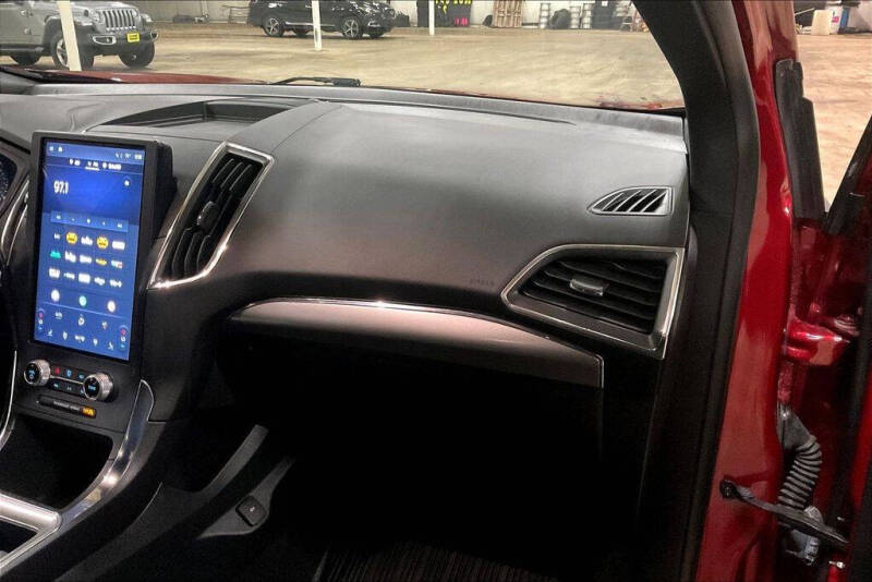 2022 Ford Edge ST