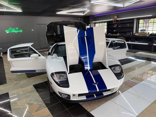 2005 Ford GT