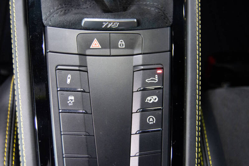 2020 Porsche 718 Cayman