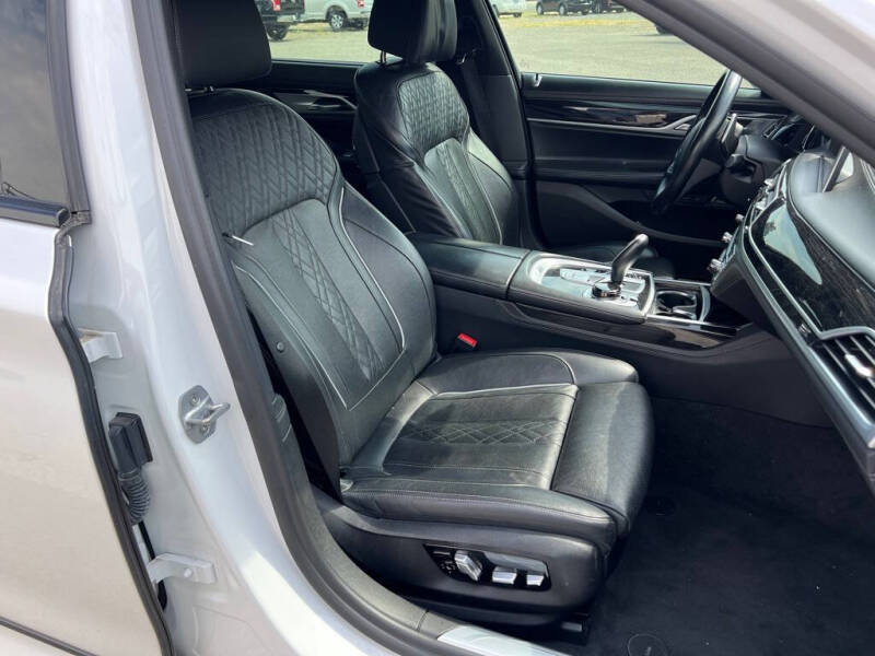 2019 BMW 7 Series 750i