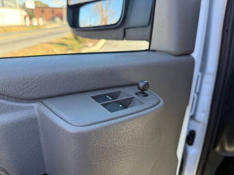 2022 GMC Savana 2500