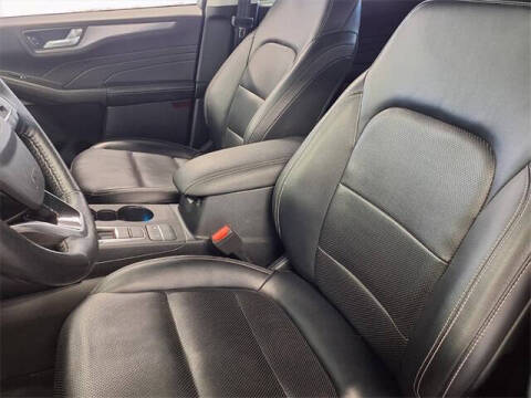 2021 Ford Escape Titanium