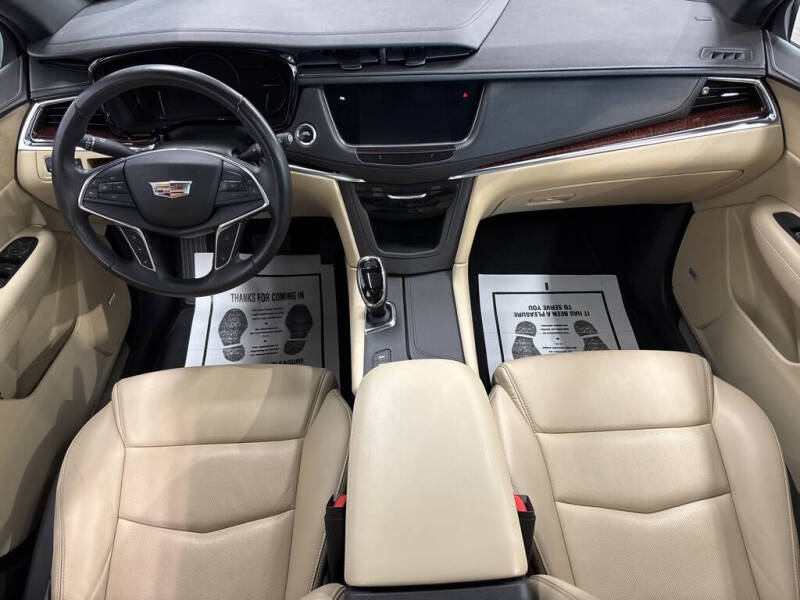 2018 Cadillac XT5 Luxury