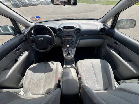 2009 Kia Rondo EX