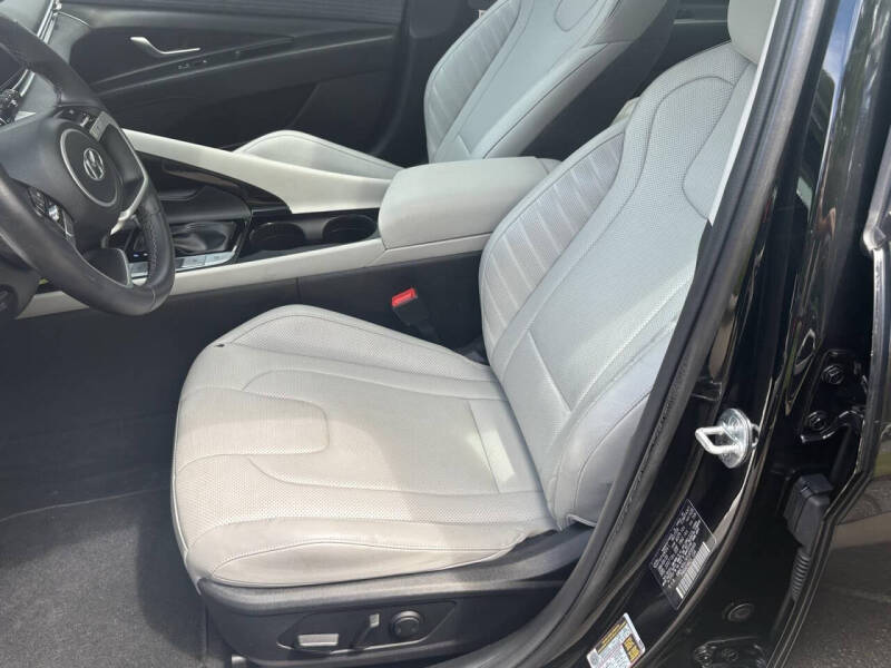 2023 Hyundai Elantra Hybrid Limited