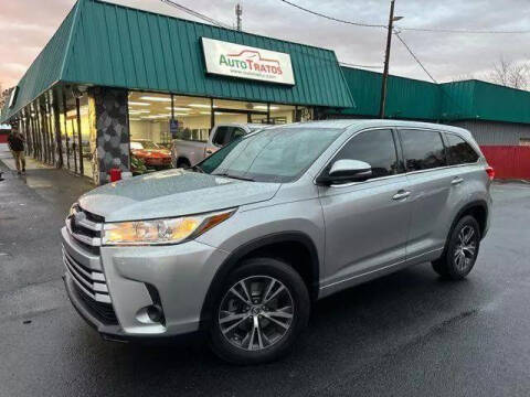 2018 Toyota Highlander for sale at AUTO TRATOS in Marietta GA