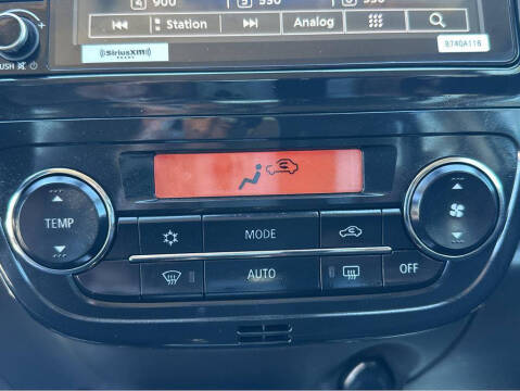 2024 Mitsubishi Mirage G4 LE