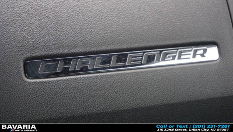 2014 Dodge Challenger R/T Plus