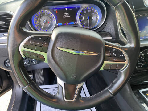 2016 Chrysler 300 Limited