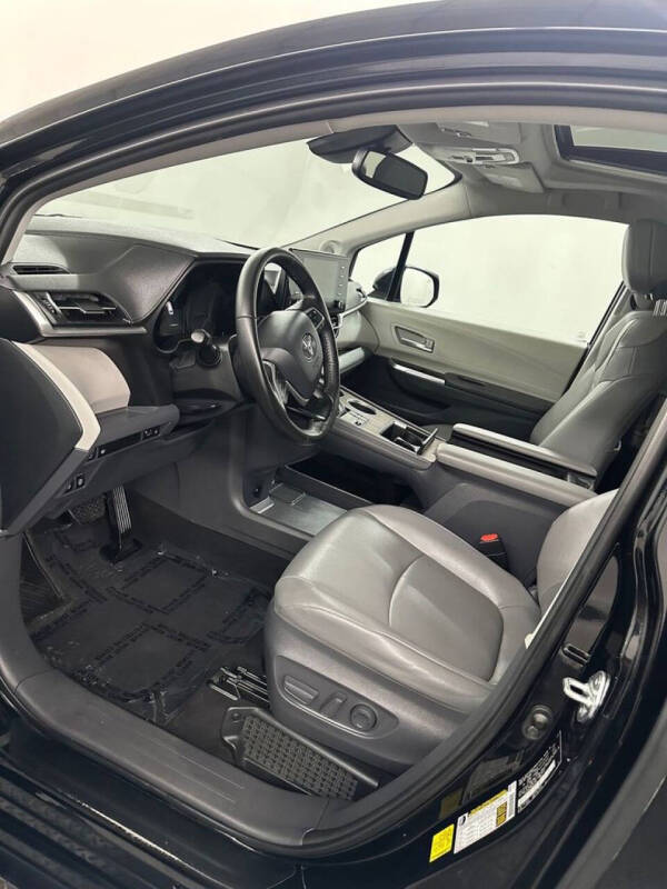 2025 Toyota Sienna