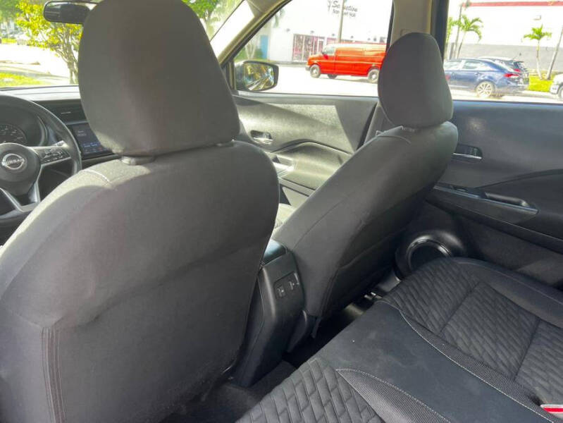 2023 Nissan Kicks SV