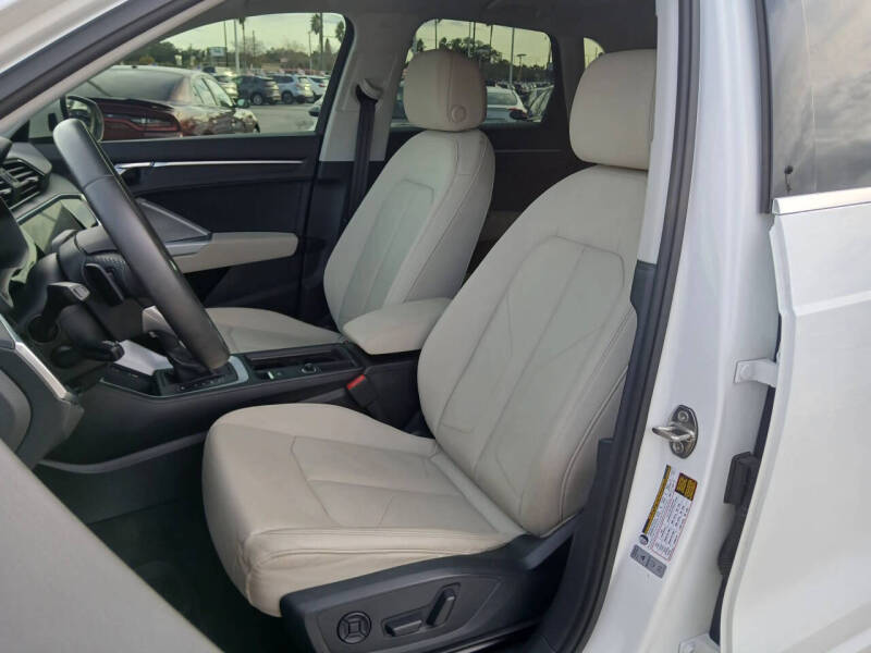 2021 Audi Q3 quattro S line Premium 45 TFSI