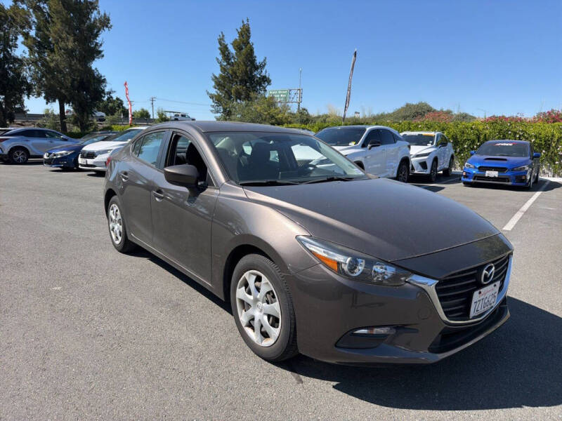 2017 Mazda MAZDA3 Sport