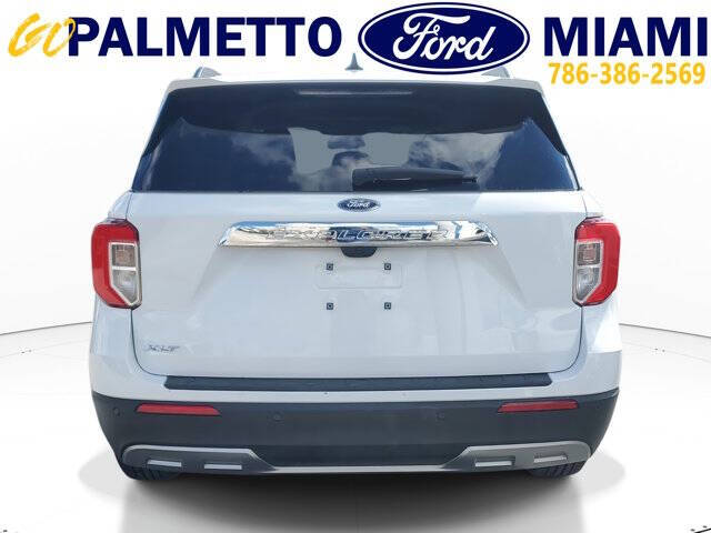 2024 Ford Explorer XLT