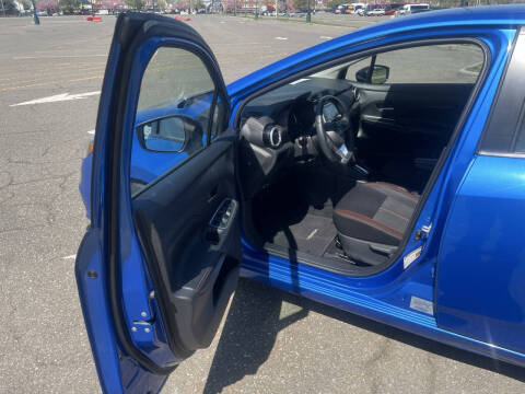 2020 Nissan Versa SR