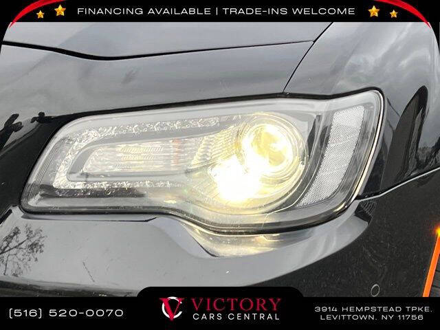 2023 Chrysler 300 Touring L