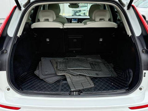 2023 Volvo XC60 B5 Core