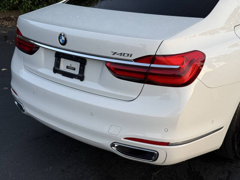 2018 BMW 7 Series 740i