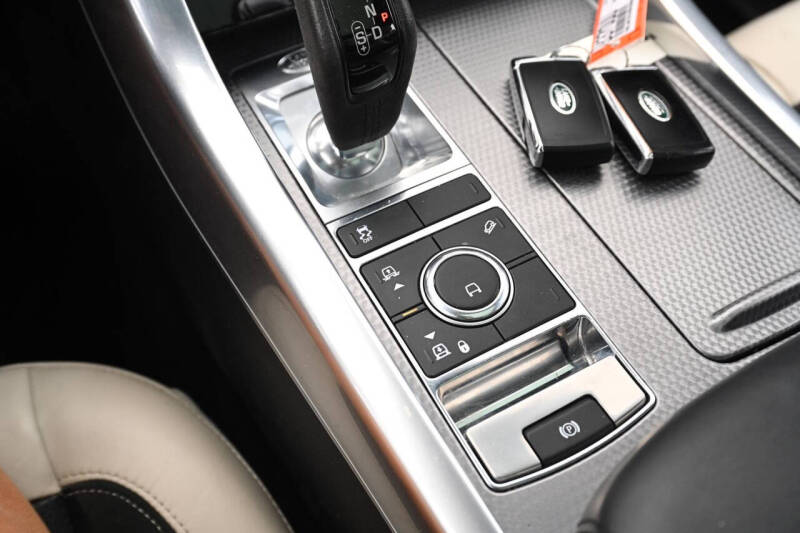 2019 Land Rover Range Rover Sport HST