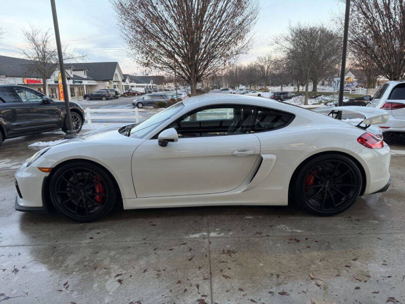 2016 Porsche Cayman GT4