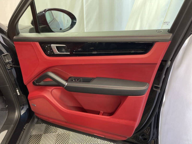 2022 Porsche Cayenne