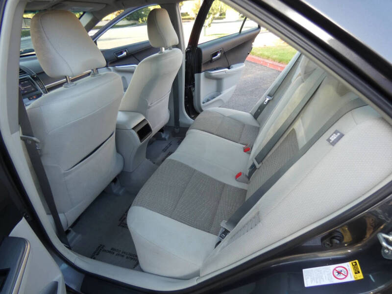 2013 Toyota Camry Hybrid