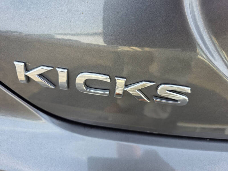 2021 Nissan Kicks SV