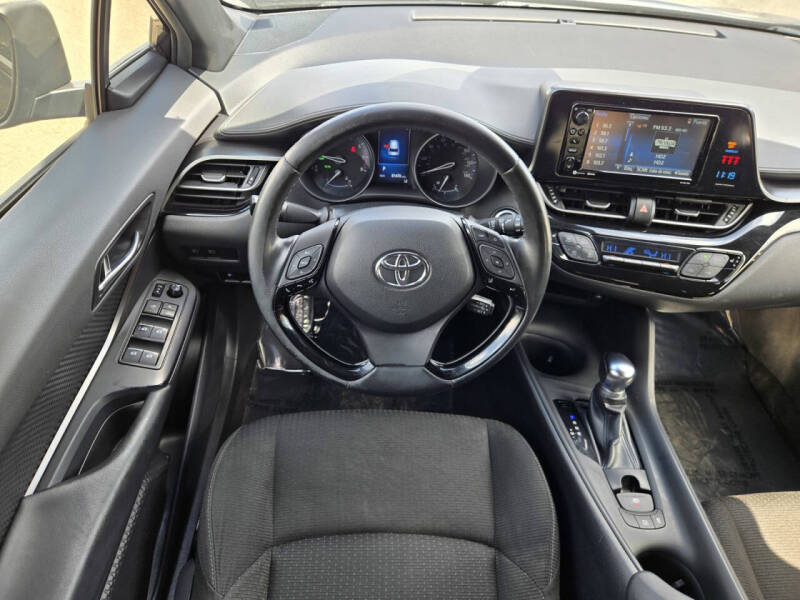 2018 Toyota C-HR XLE Premium