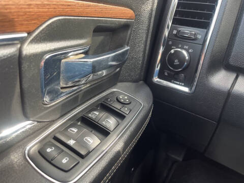 2017 RAM 1500 Laramie