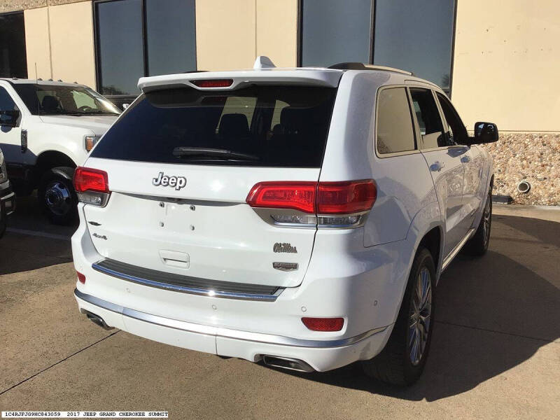 2017 Jeep Grand Cherokee Summit