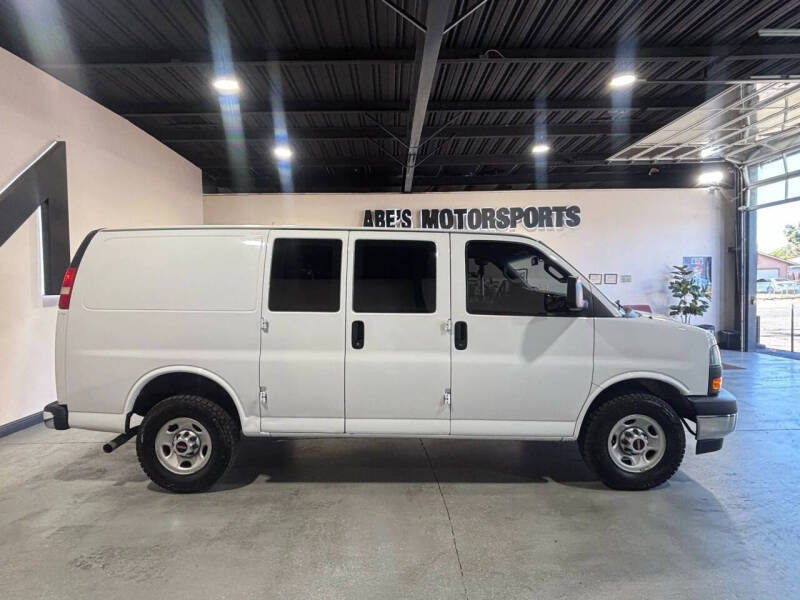 2018 GMC Savana 2500