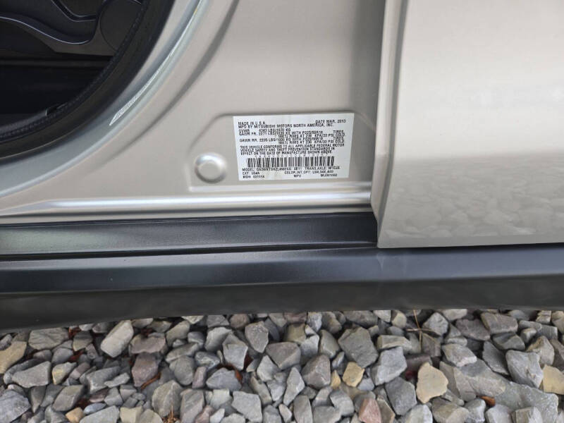 2013 Mitsubishi Outlander Sport ES