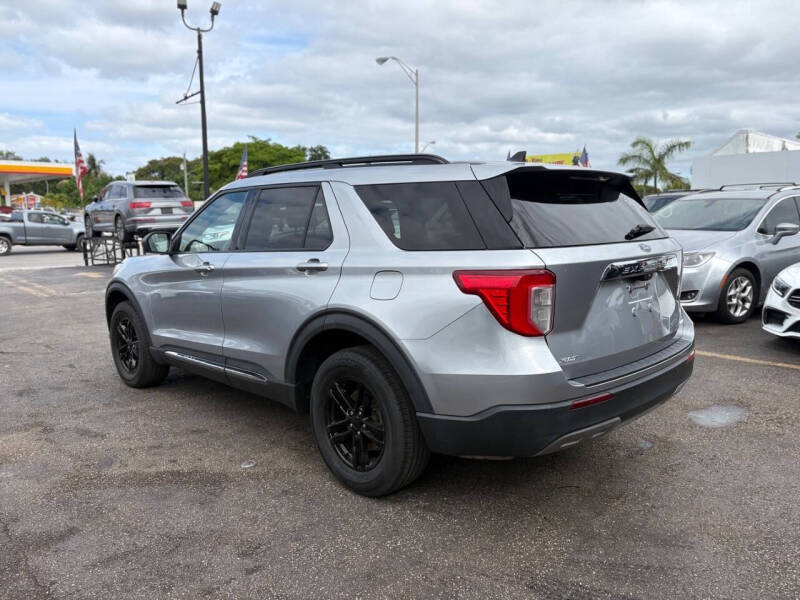 2021 Ford Explorer XLT