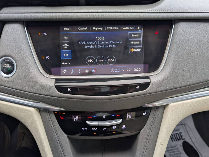 2022 Cadillac XT5 Premium Luxury