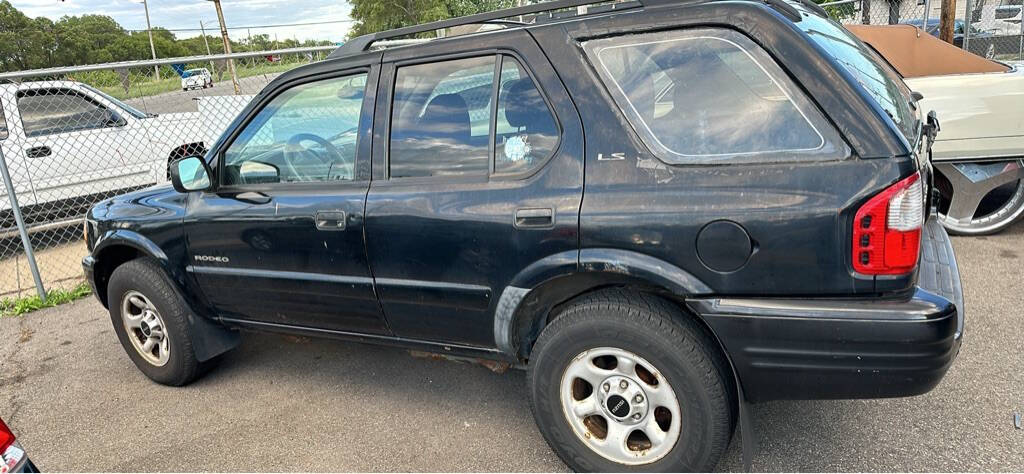 2002 Isuzu Rodeo for sale at DEES AUTO SALES & KUSTOMS WHIPS INC in Gary, IN