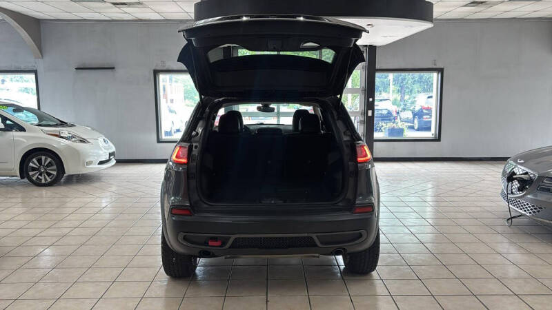 2019 Jeep Cherokee Trailhawk