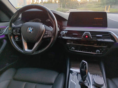 2018 BMW 5 Series 530i