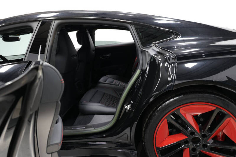 2022 Audi RS e-tron GT quattro