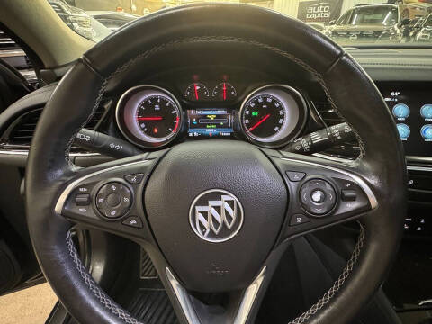 2018 Buick Regal TourX Essence
